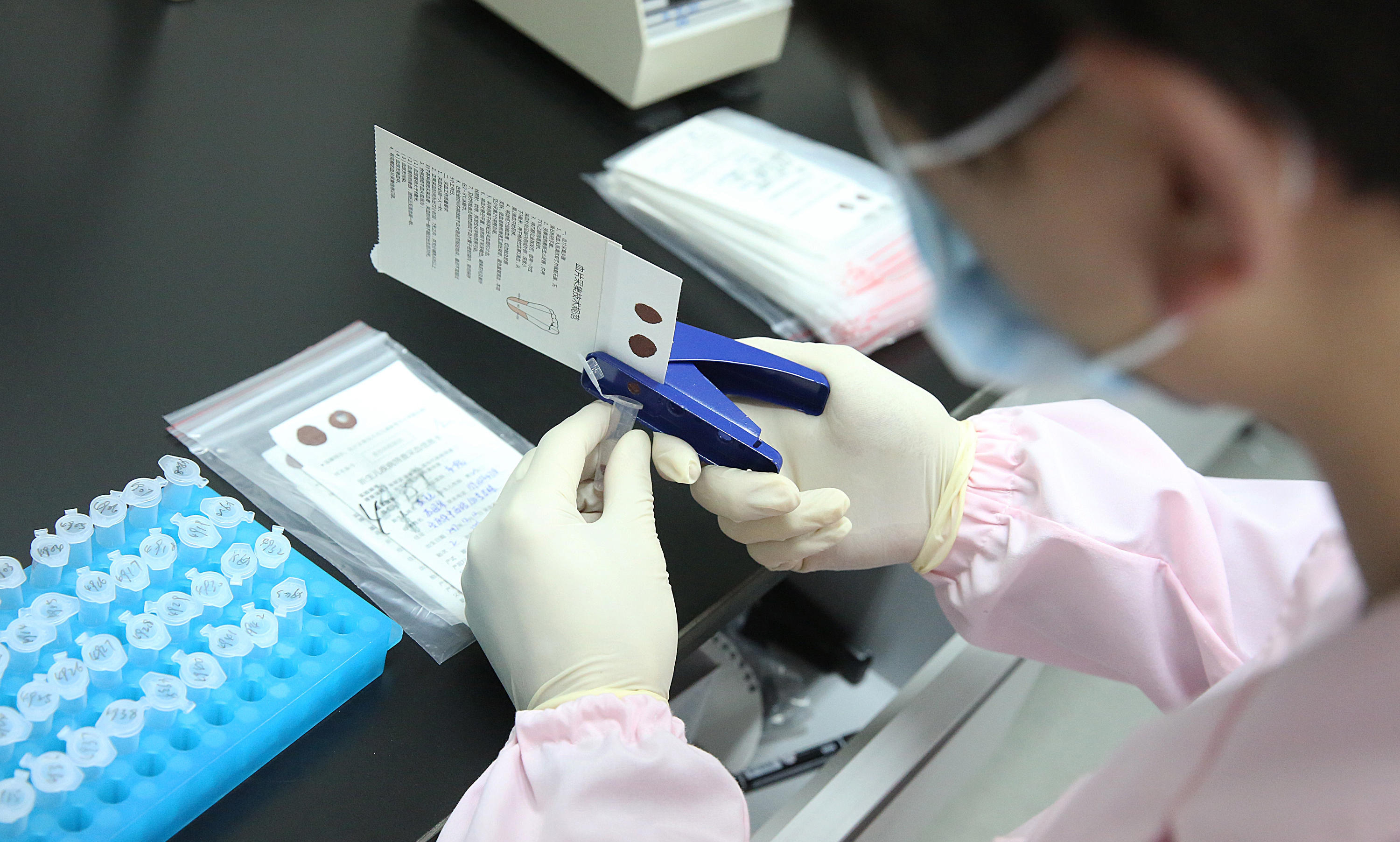 隐私保护是关键:南京个人亲子鉴定如何保护委托人的信息?